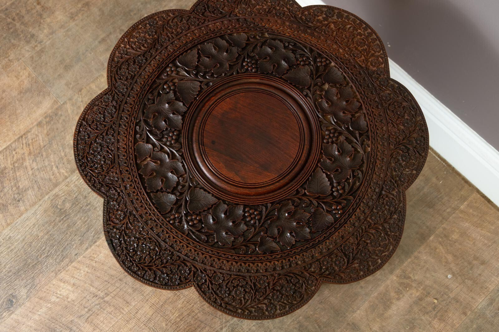 Vintage Retro Ornate Carbed Mahogany Indian Plant Stand
