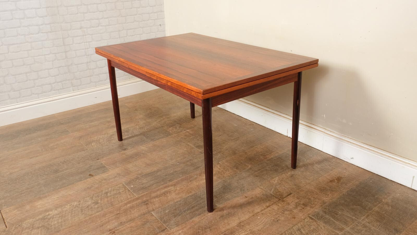 Vintage Retro Danish Mid Century Extending Rosewood Dining Table