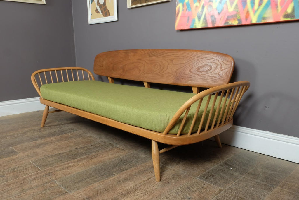 Vintage Retro Ercol Light Elm Studio Couch Day Bed