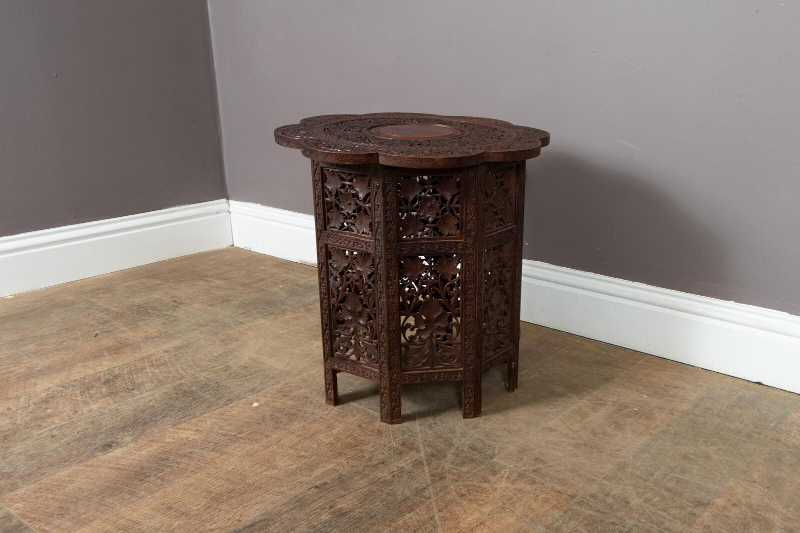 Vintage Retro Ornate Carbed Mahogany Indian Plant Stand