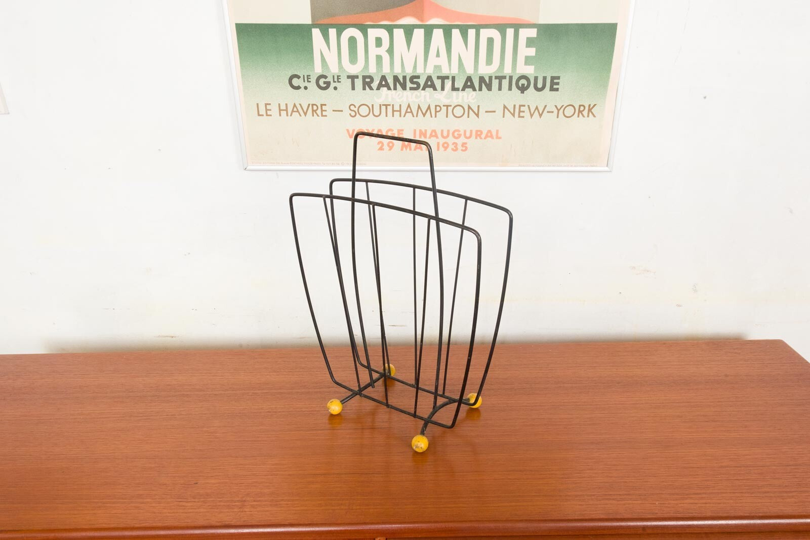 Vintage Retro 1950s-1960s Atomic Sputnik Magazine Rack