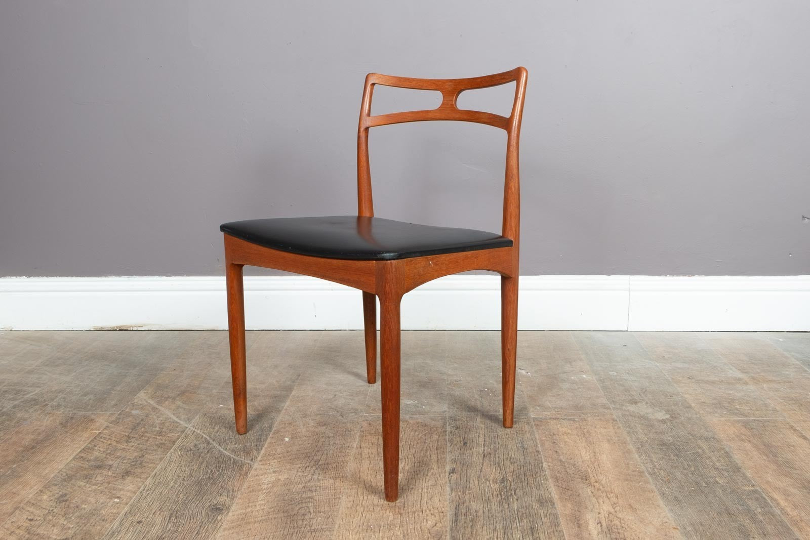 Pair of Teak Model 94 chairs, Johannes Andersen for Christian Linnberg