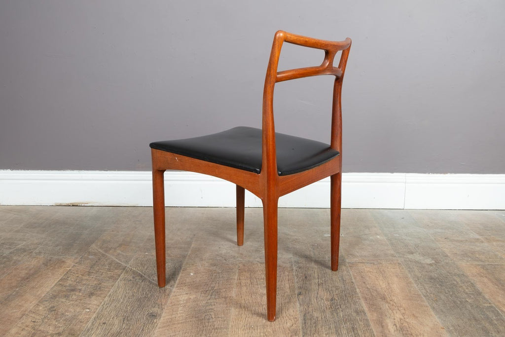 Pair of Teak Model 94 chairs, Johannes Andersen for Christian Linnberg