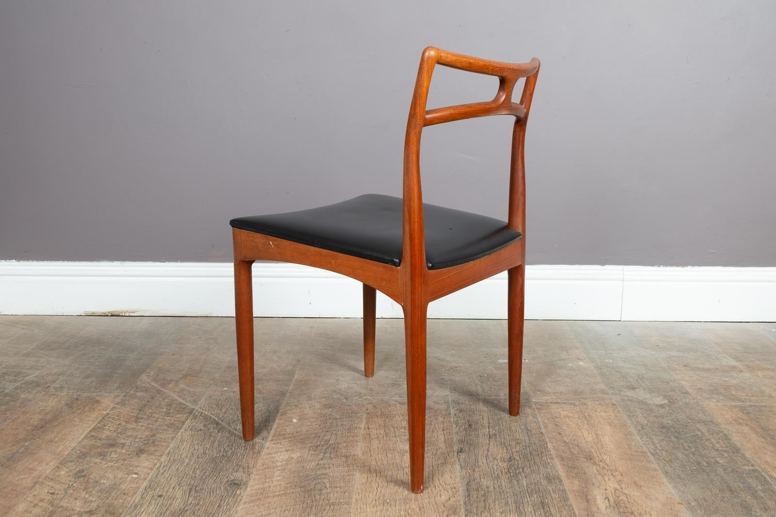 Pair of Teak Model 94 chairs, Johannes Andersen for Christian Linnberg