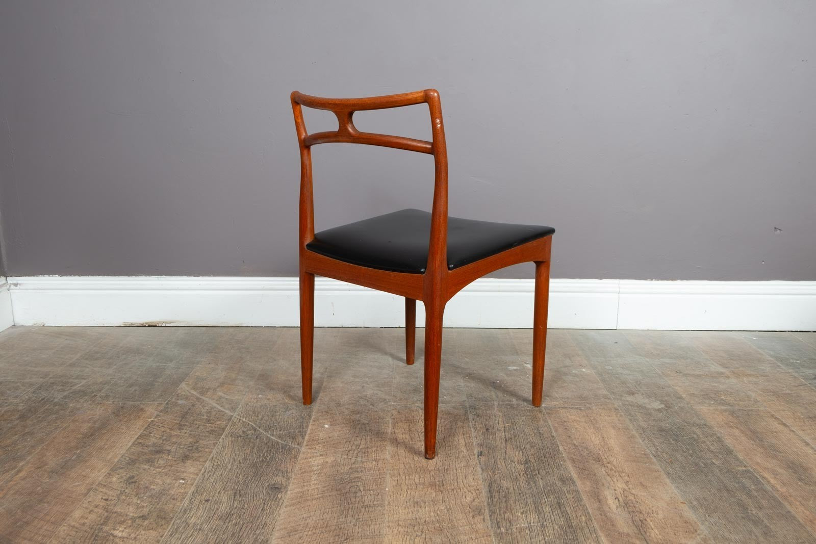 Pair of Teak Model 94 chairs, Johannes Andersen for Christian Linnberg