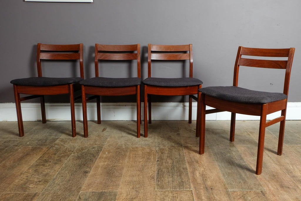 Vintage Retro G Plan Drop Leaf Dining Table and 4 White and Newton Chairs