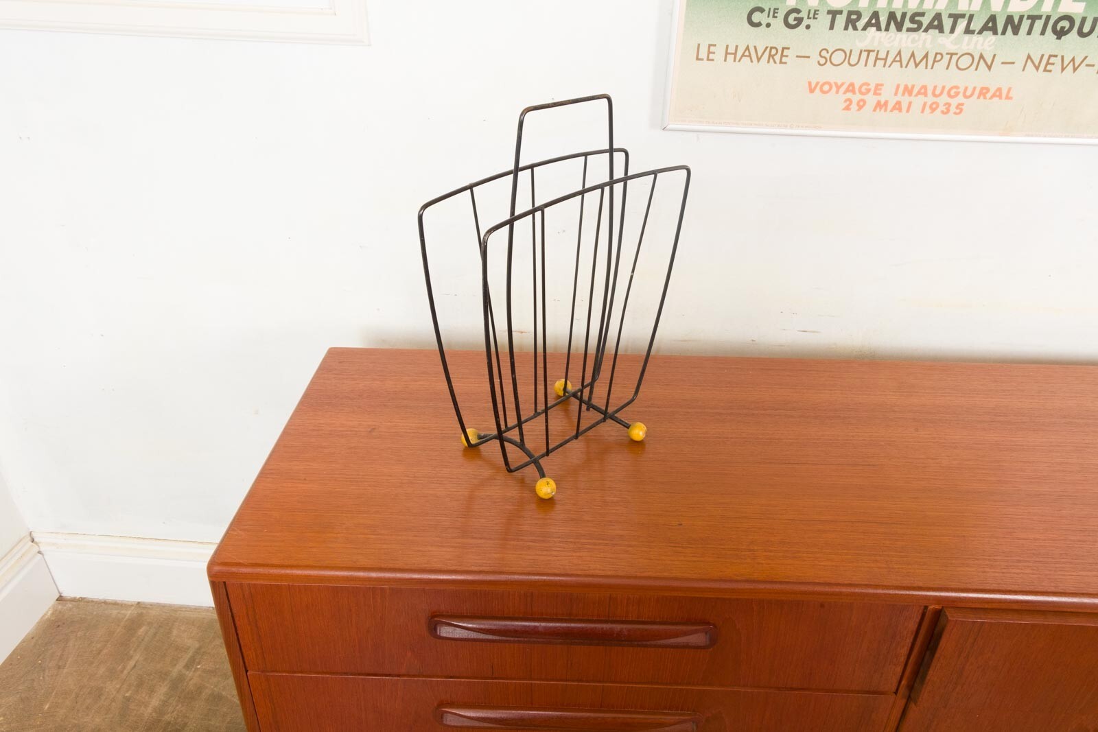 Vintage Retro 1950s-1960s Atomic Sputnik Magazine Rack