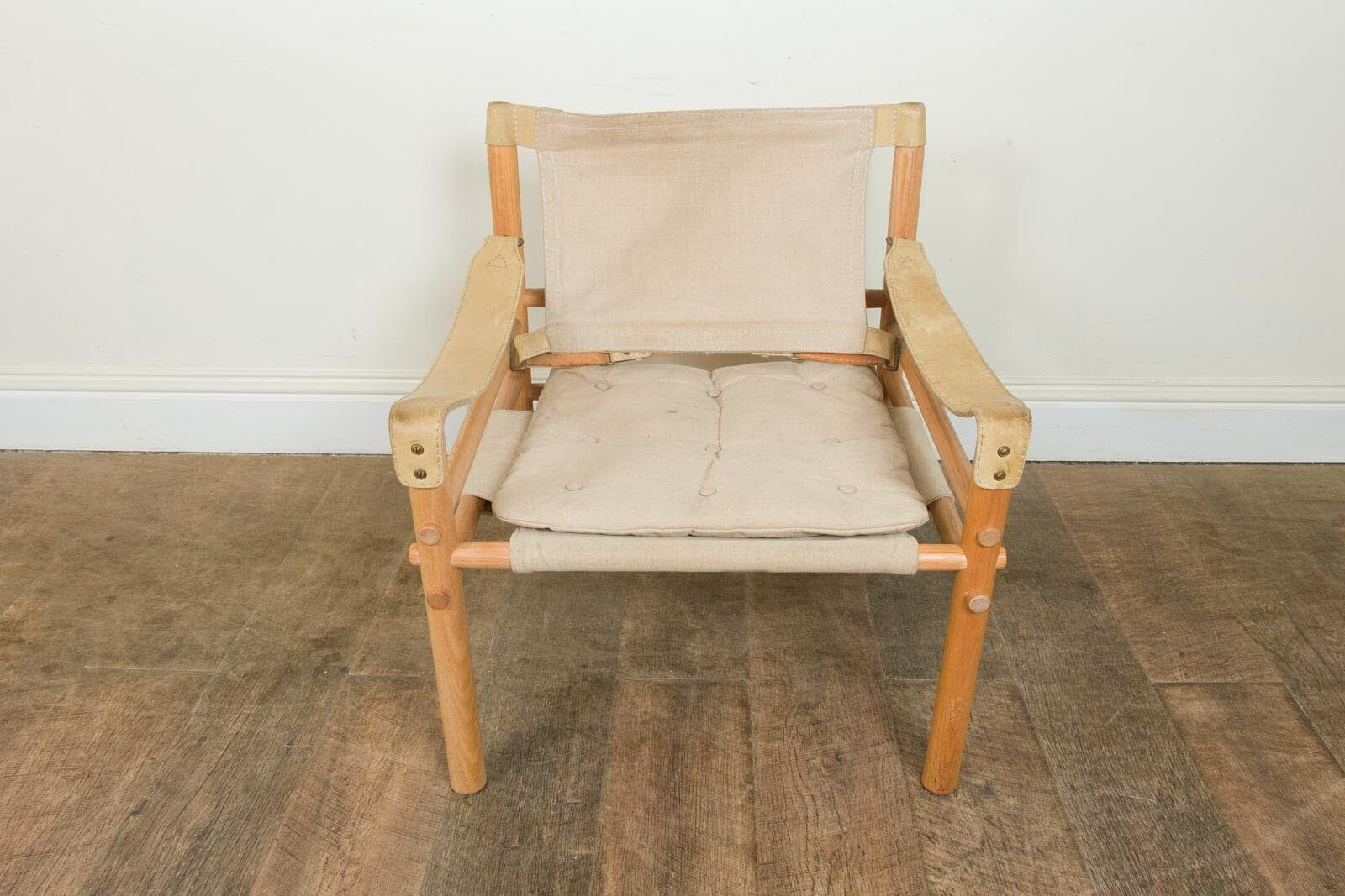 Pair of Vintage Scirocco Safari Chairs by Arne Norrell