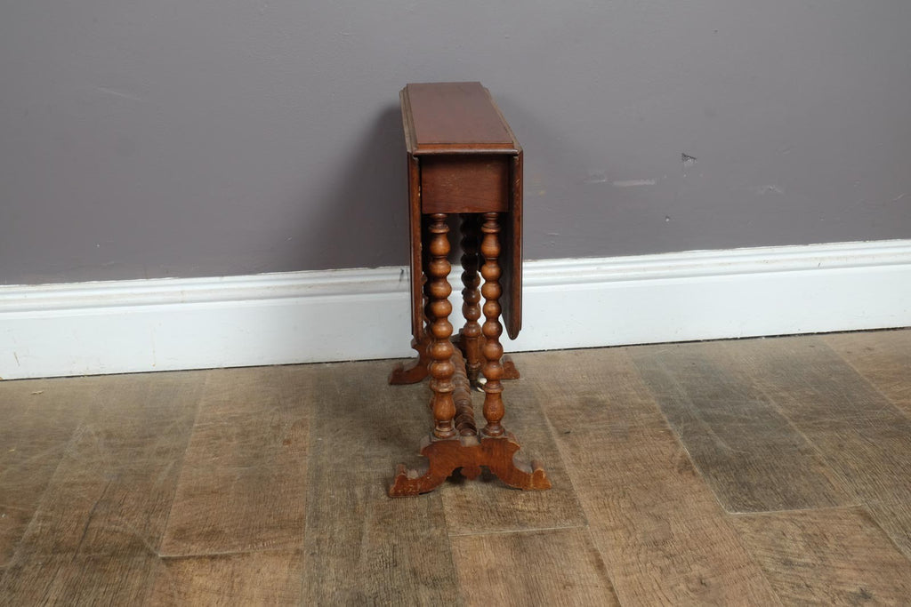 Vintage Small Dark Oak Drop Leaf Side Table with Bobbin Legs
