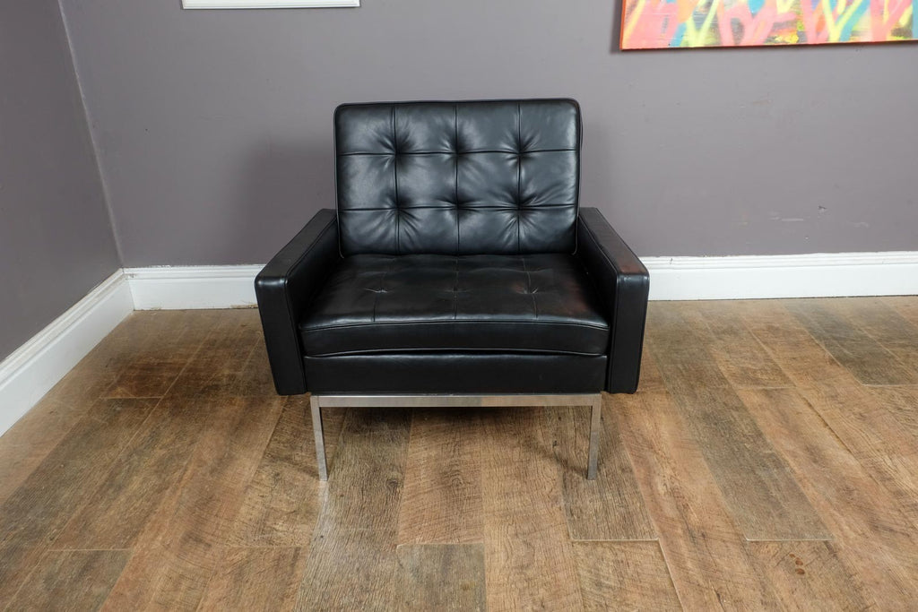 Pair of Florence Knoll Black Leather Lounge chairs model 65A