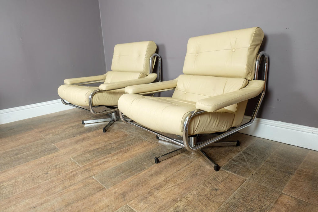 Vintage Retro Pair of Pieff Alpha Swivel Armchairs Cream Leather