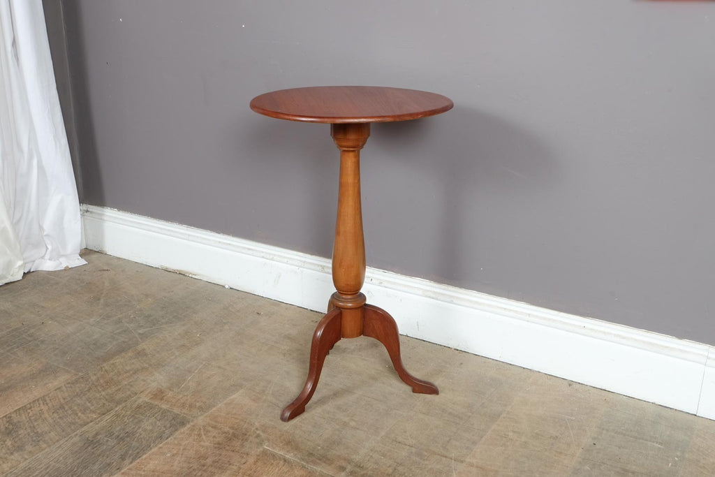 Vintage Retro Antique Mahogany Candlestand Side Table
