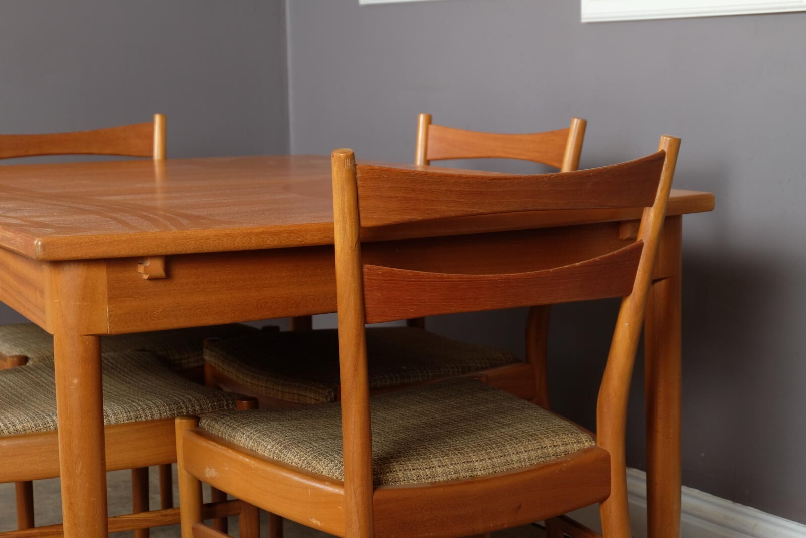 Vintage Mid Century Teak Extending Dining Table an 4 Chairs by Beithcraft