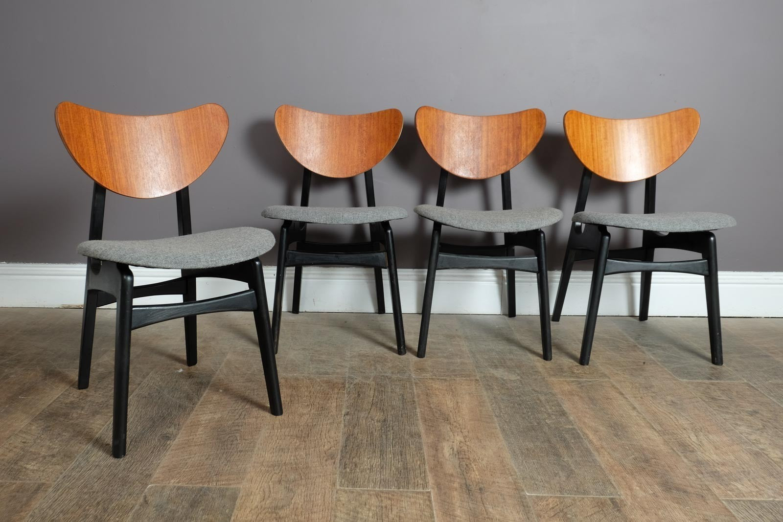 Vintage Retro G Plan Librenza Drop Leaf Dining Table and 4 Butterfly Chairs