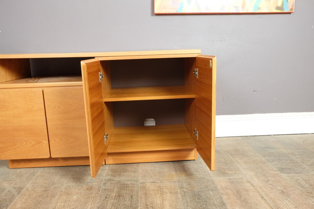 Vintage Retro Beaver and Tapley Double Cabinet