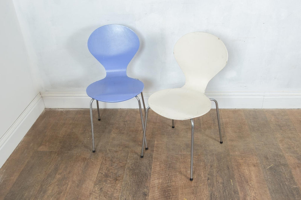 Vintage Retro Pair of Danish Side Chairs by Pheonix