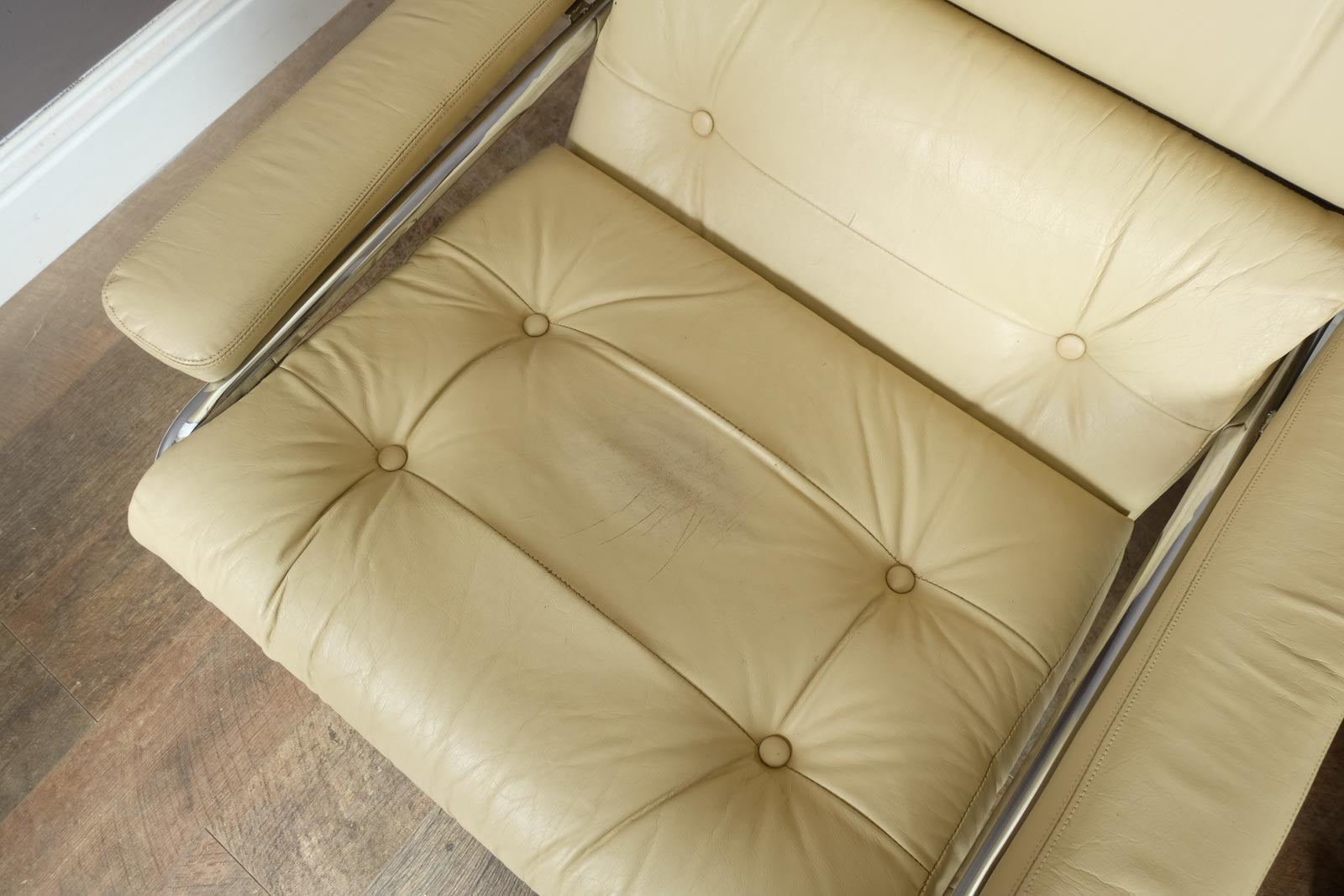 Vintage Retro Pair of Pieff Alpha Swivel Armchairs Cream Leather