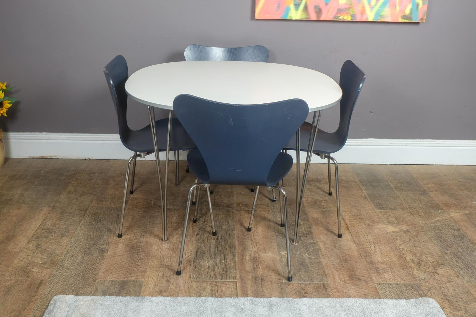 Vintage Retro Republic of Fritz Hansen supercircular Table and 4 Series 7 Chairs
