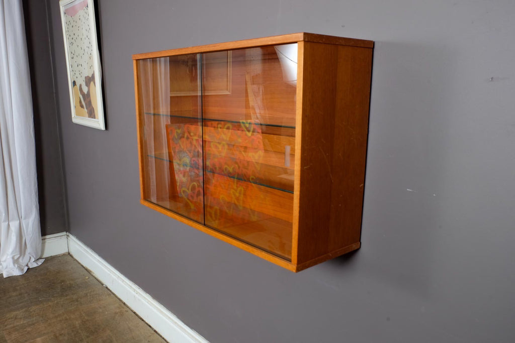 Vintage Retro Beaver and tapley Floating Glazed Shelving Unit