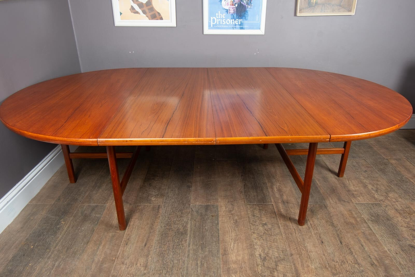 Vintage Retro Large Extending Archie Shine Round Dining Table