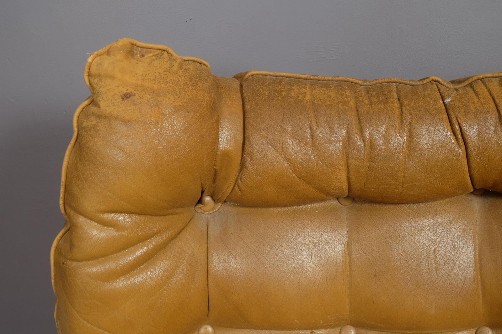 Vintage Retro Mid Century Distressed Leather Swivel Armchair