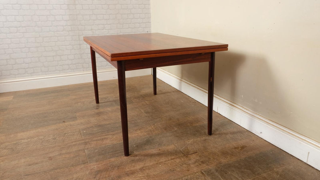 Vintage Retro Danish Mid Century Extending Rosewood Dining Table