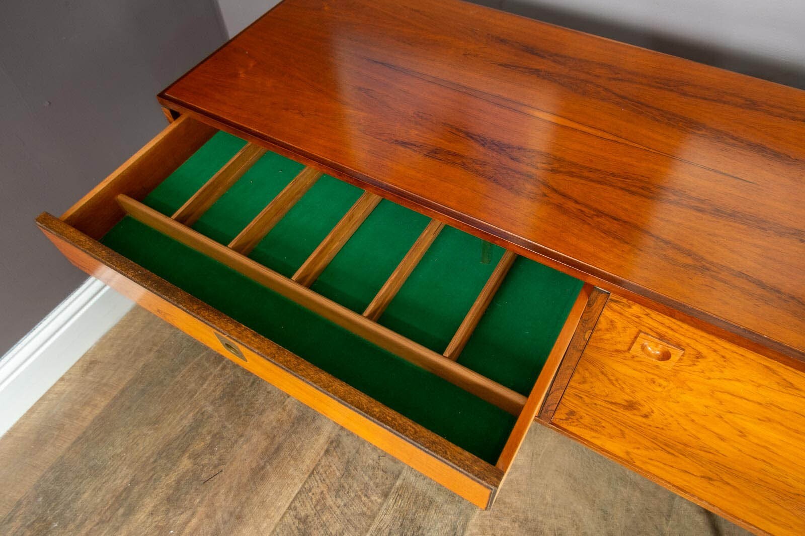 Vintage Retro Archie Shine Rosewood Wall Mounted Dorrington Sideboard