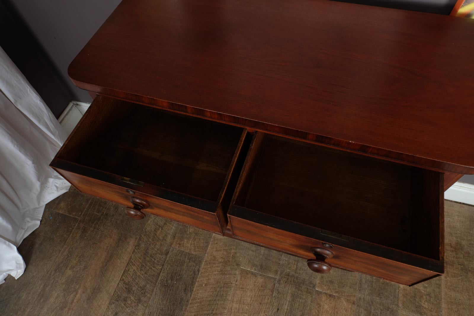 Antique Victorian Mahogany Chest of Drawers
