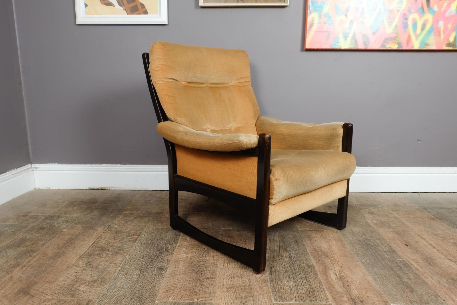 Vintage Retro Mid Century Armchair by Cintique