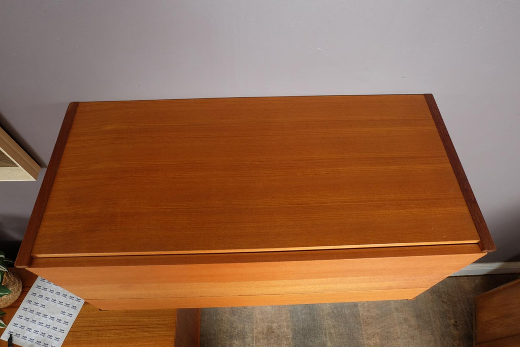 Vintage Retro Floating Teak Drawer Unit by Beaver and Tapley