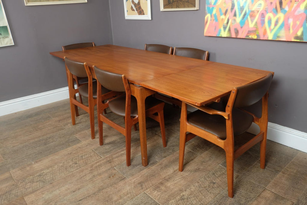 Vintage Retro Large Danish Extending Dining Table and 6 Dyrlund Chairs