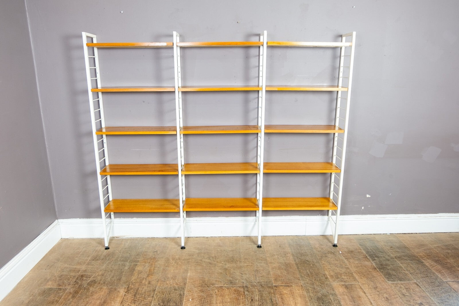3 Bays of White Staples Teak Ladderax in White