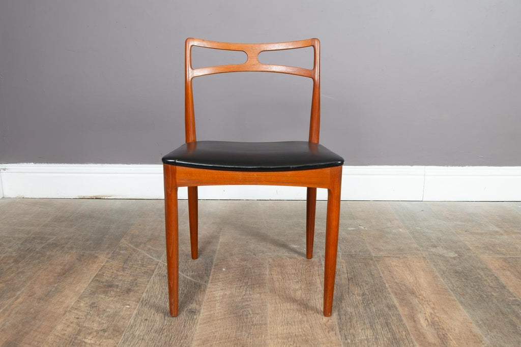 Pair of Teak Model 94 chairs, Johannes Andersen for Christian Linnberg