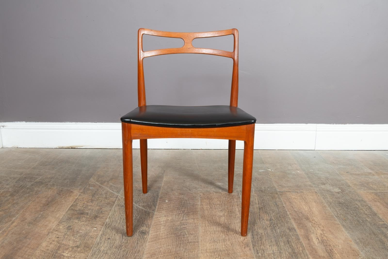 Pair of Teak Model 94 chairs, Johannes Andersen for Christian Linnberg