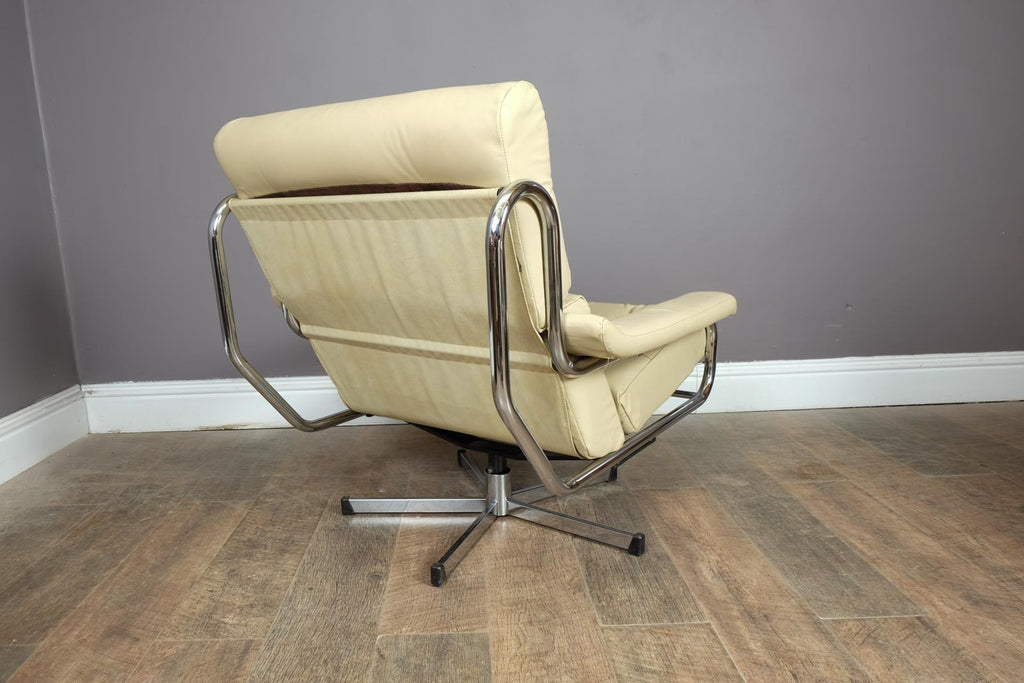 Vintage Retro Pair of Pieff Alpha Swivel Armchairs Cream Leather