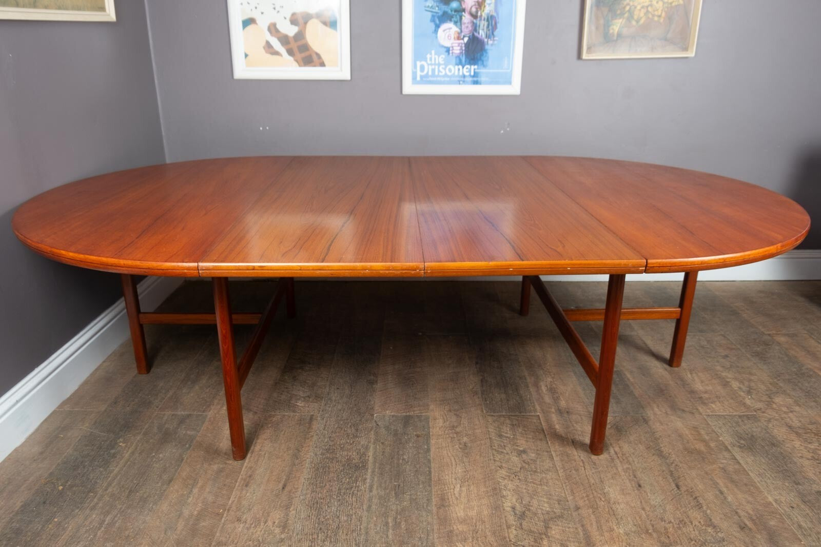 Vintage Retro Large Extending Archie Shine Round Dining Table