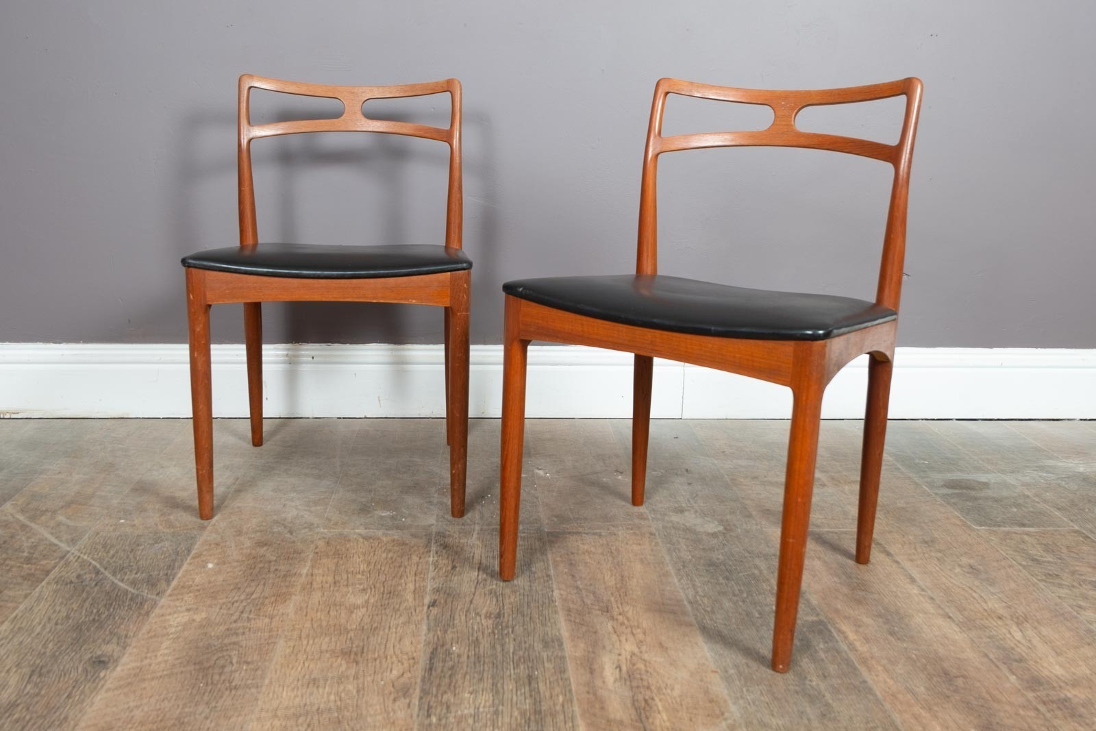 Pair of Teak Model 94 chairs, Johannes Andersen for Christian Linnberg