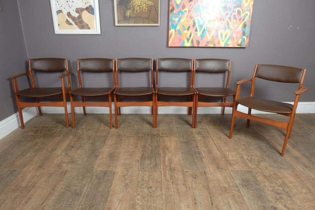Vintage Retro Large Danish Extending Dining Table and 6 Dyrlund Chairs