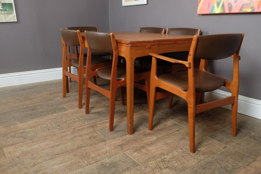 Vintage Retro Large Danish Extending Dining Table and 6 Dyrlund Chairs