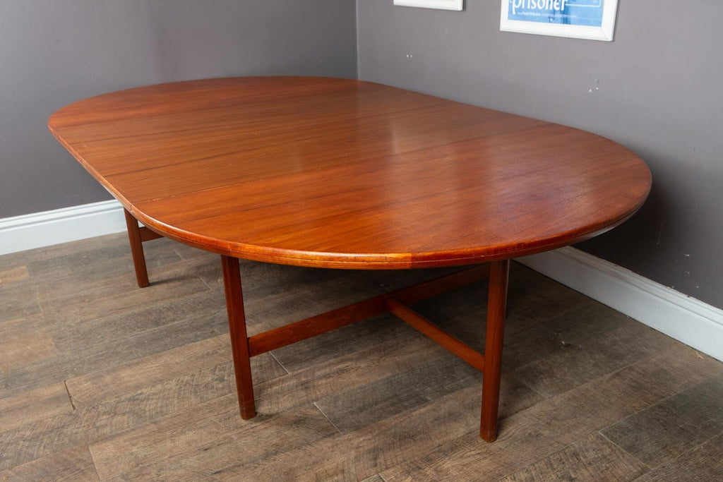 Vintage Retro Large Extending Archie Shine Round Dining Table