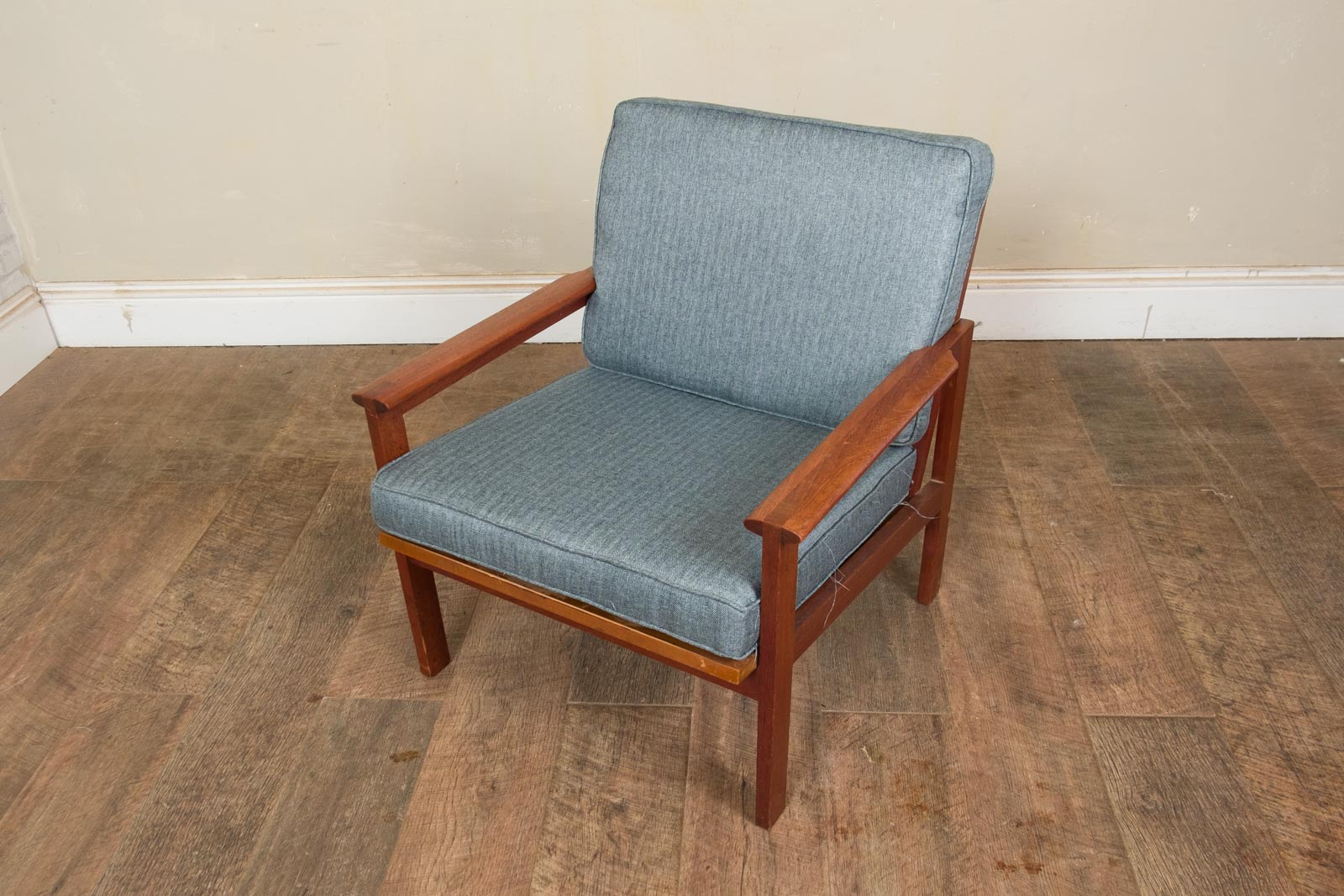 Pair of Danish Teak 'Capella' Lounge Chairs Armchairs by Illum Wikkelso