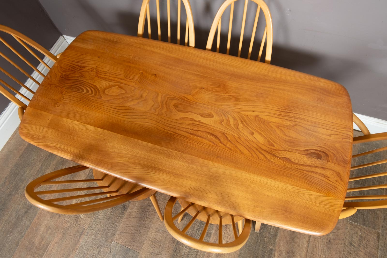 Ercol Light Elm Plank Dining Table and 6 Quaker Chairs - 4 Diners 2 Carvers
