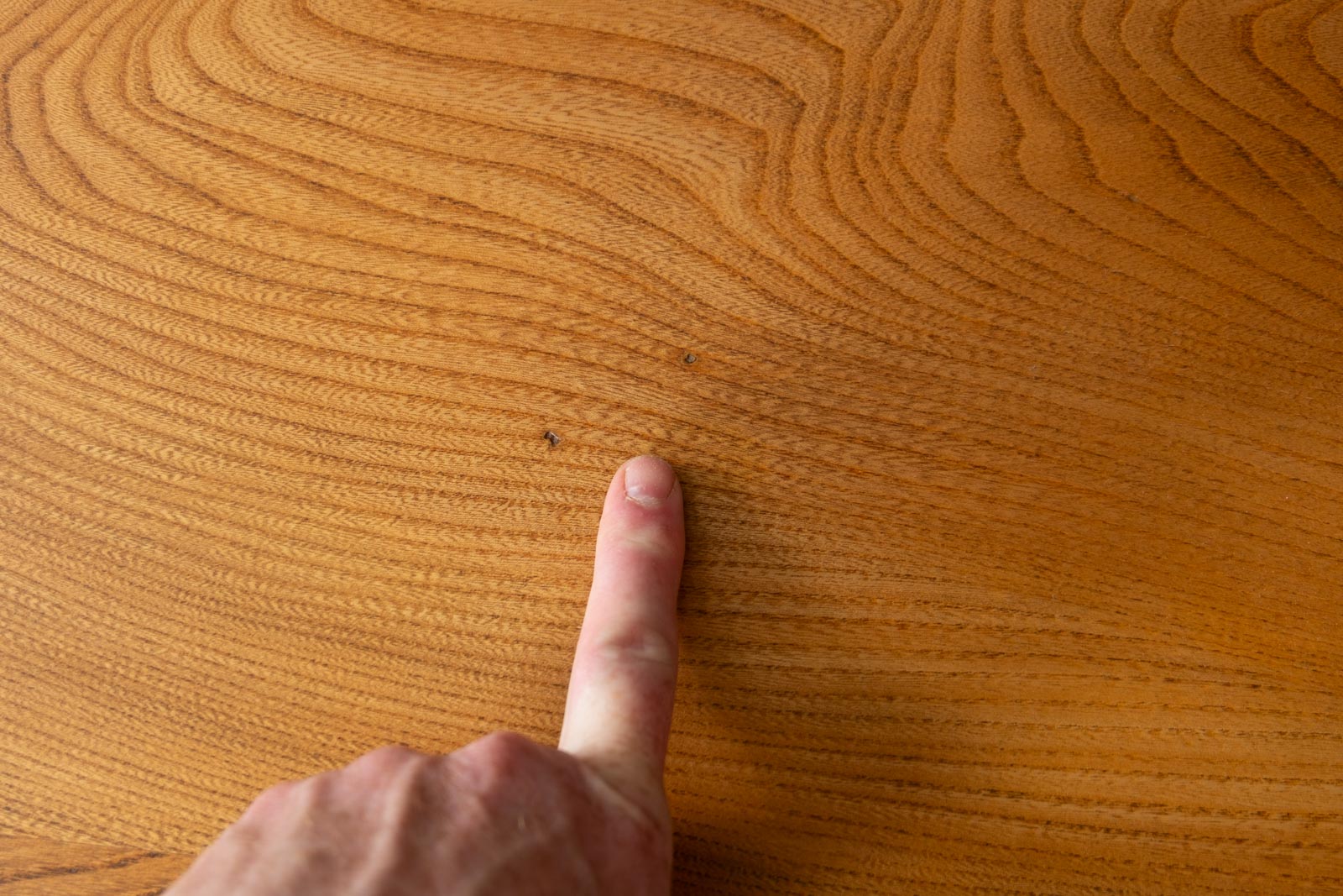 Vintage Ercol Light Elm Oval Drop Leaf Dining Table and 4 Quaker Chairs