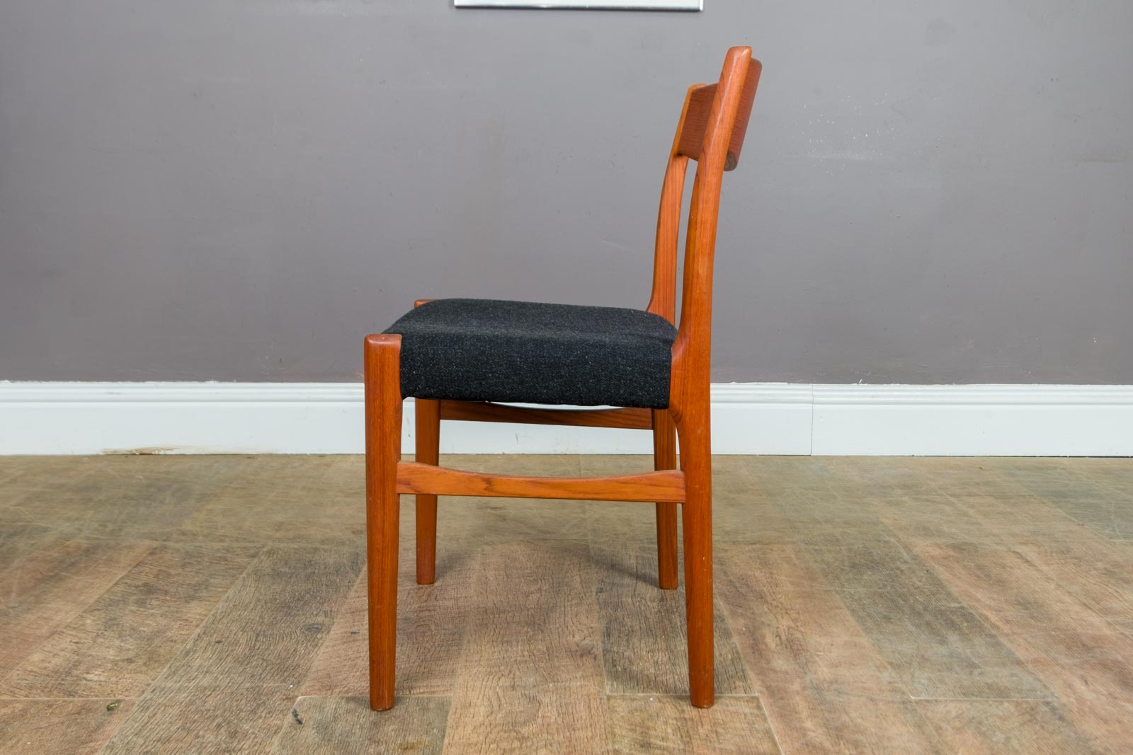 Set of 6 Mid Century Teak Dining Chairs by Glyngore