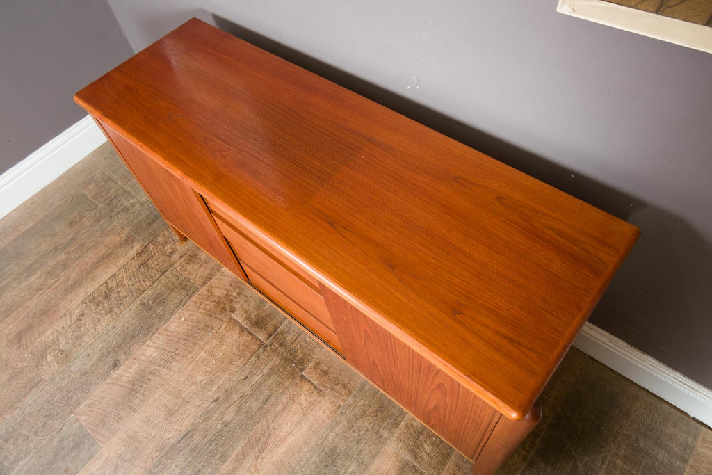 Vintage Retro Danish Modern teak Sideboard by Skovby